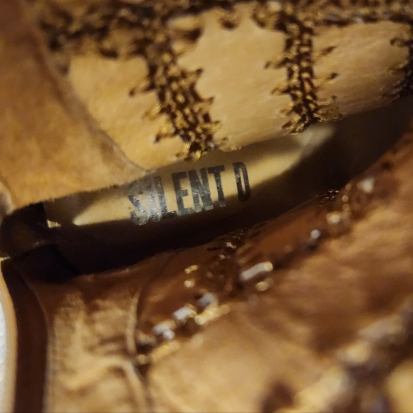 SILENT D Kira Boots - Picture 8 of 9